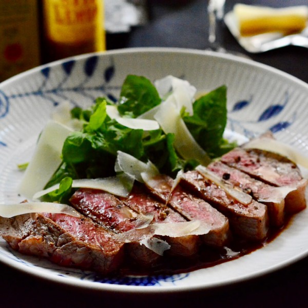 牛肉のタリアータ　SABAレモンかけ