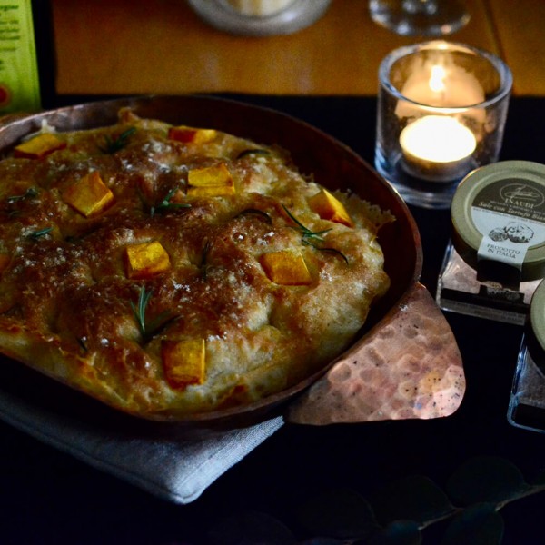 かぼちゃのフォカッチャ　白トリュフ塩かけ