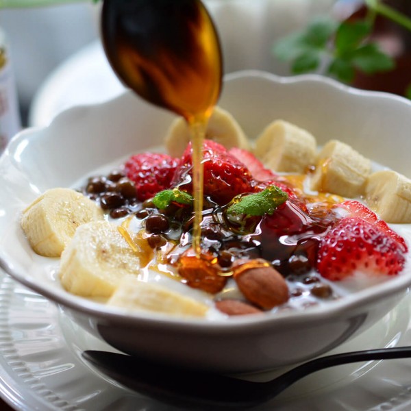 ロヴァイア豆を乗せたヨーグルト