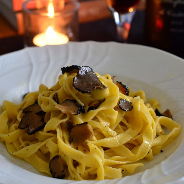 サマートリュフの手打ちタリアテッレ