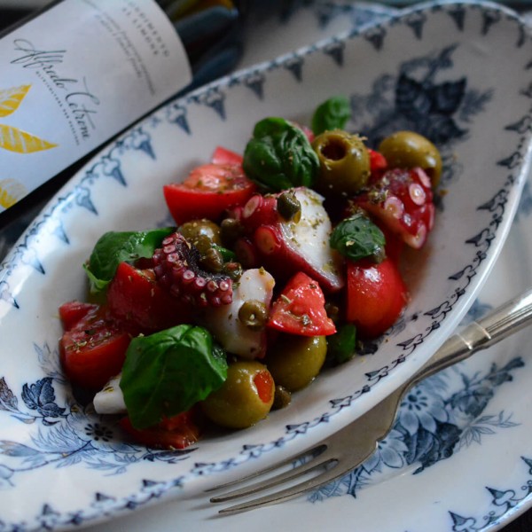 タコとトマトのサラダ