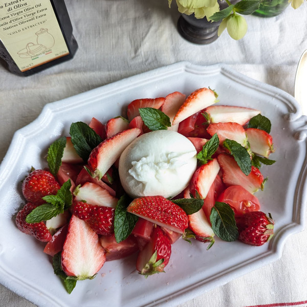 苺とトマトのカプレーゼ