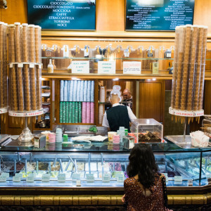 ジェラートの歴史とは？イタリアで愛される理由やアイスクリームとの違い、珍しい味まで解説