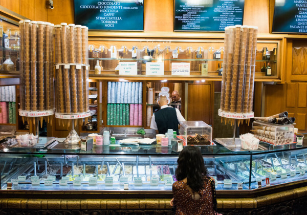 ジェラートの歴史とは？イタリアで愛される理由やアイスクリームとの違い、珍しい味まで解説